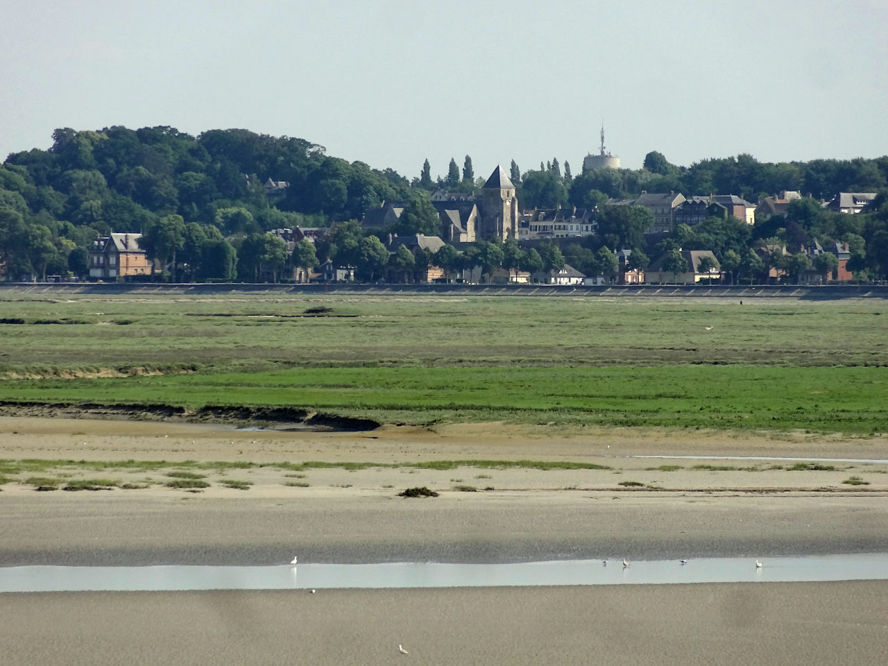 vue sur Saint-Valery-sur-Somme depuis le Crotoy