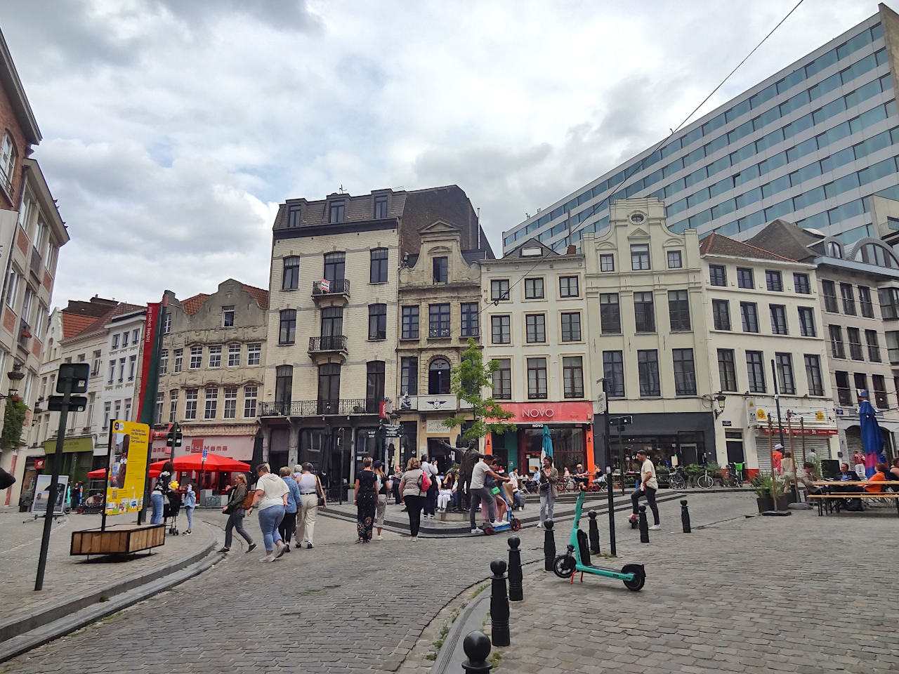 Place de la Vieille Halle aux Blés à Bruxelles