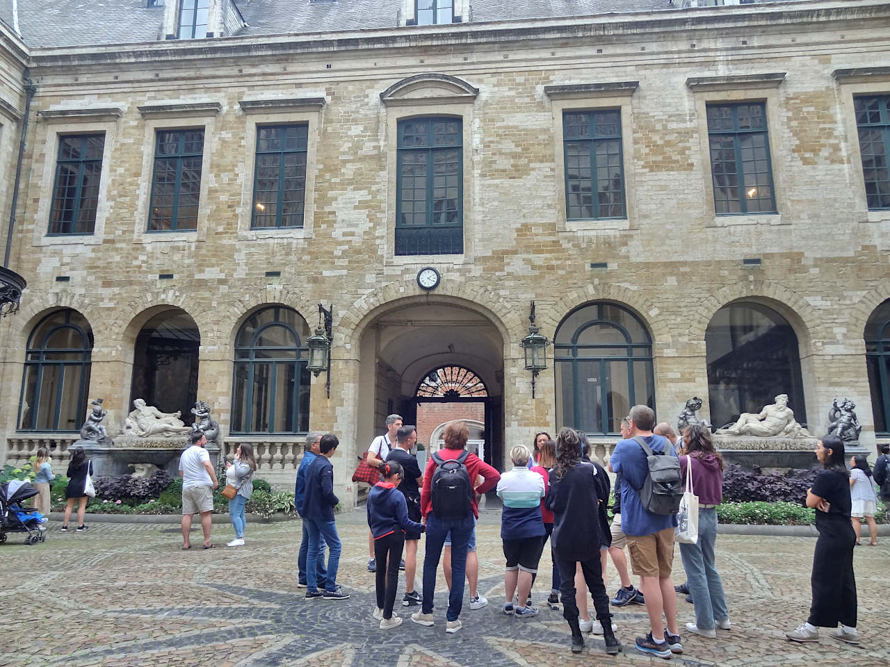 cour de maison de l'hôtel de ville de Bruxelles