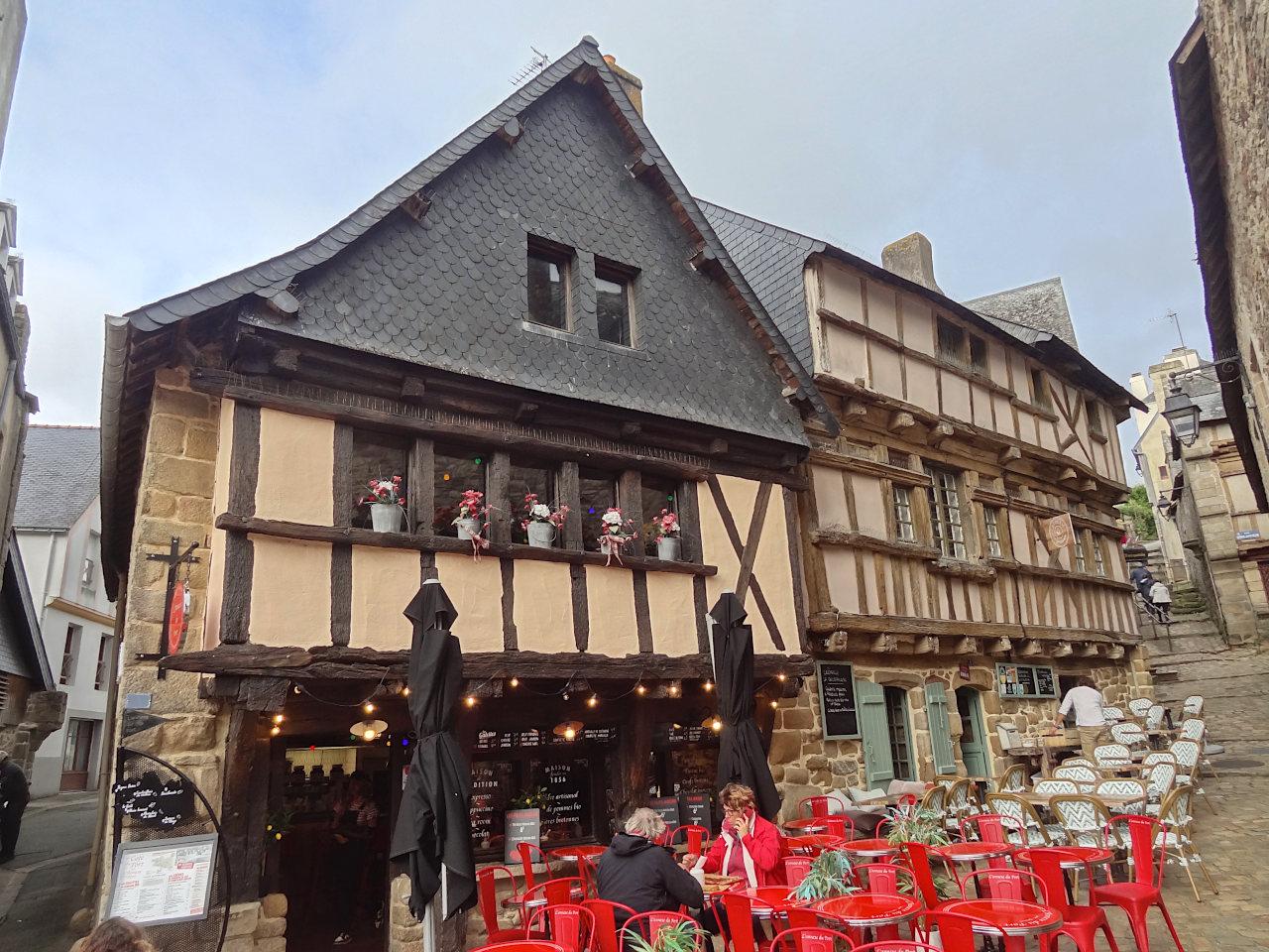 place Saint-Sauveur à Auray