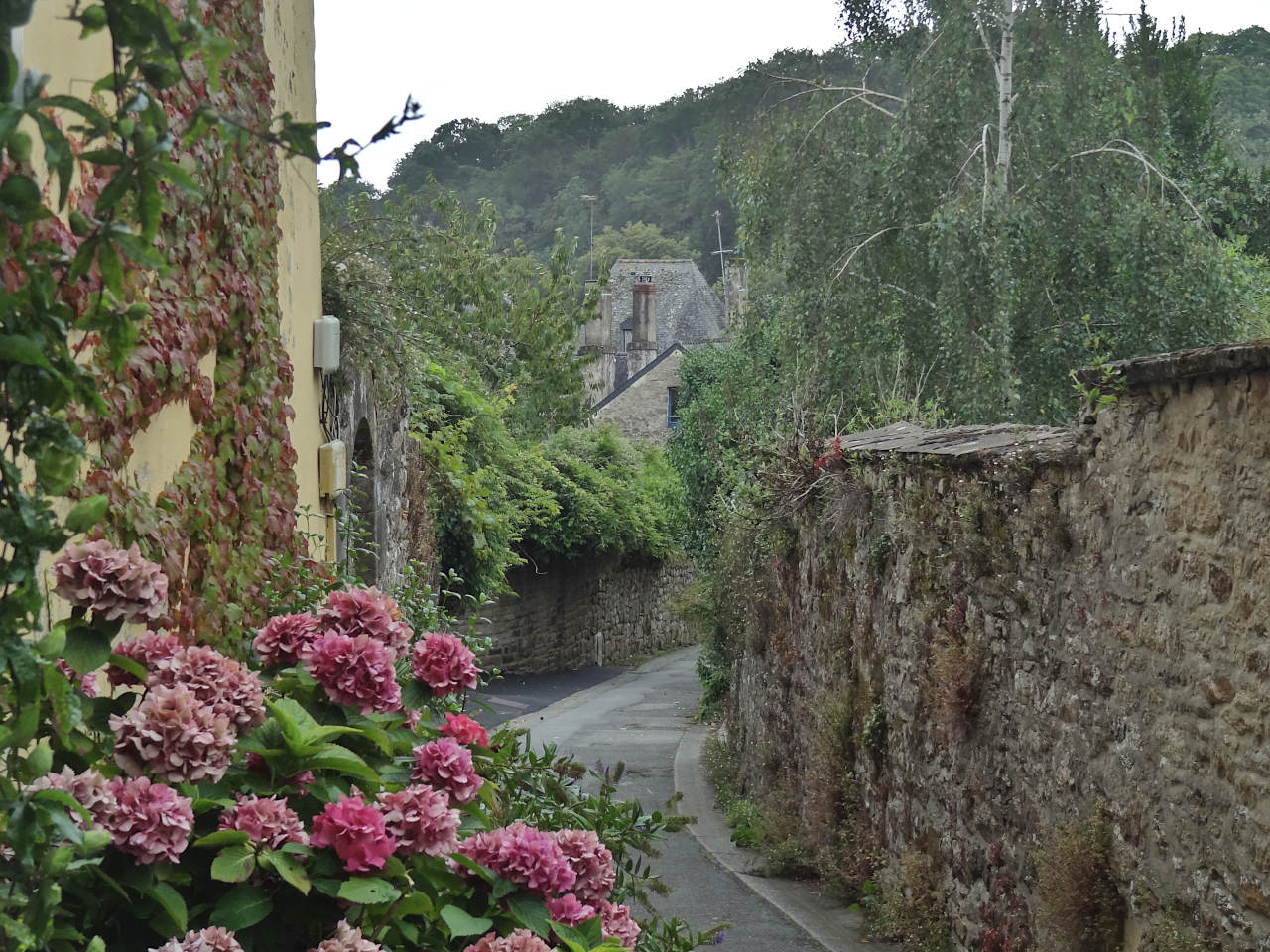rue de l'église Saint Goustan