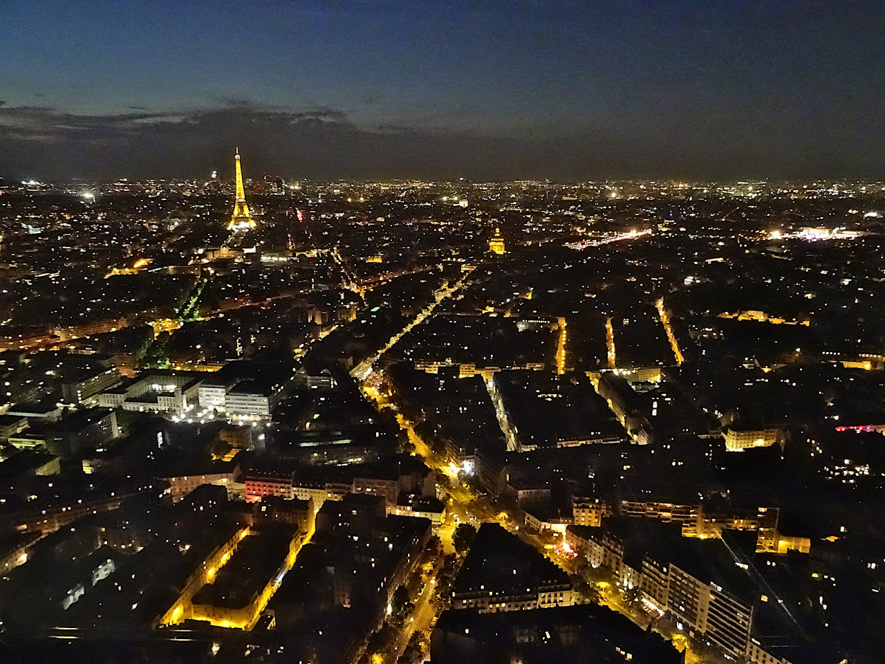tour Montparnasse vue nuit