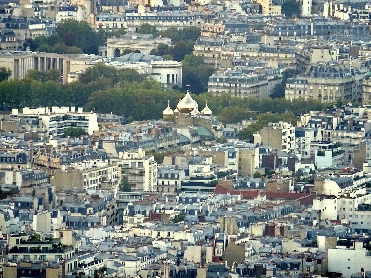 centre culturel russe vu depuis la tour Montparnasse