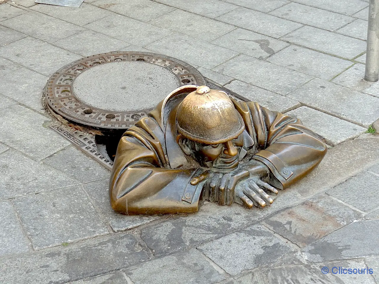 Bratislava statue