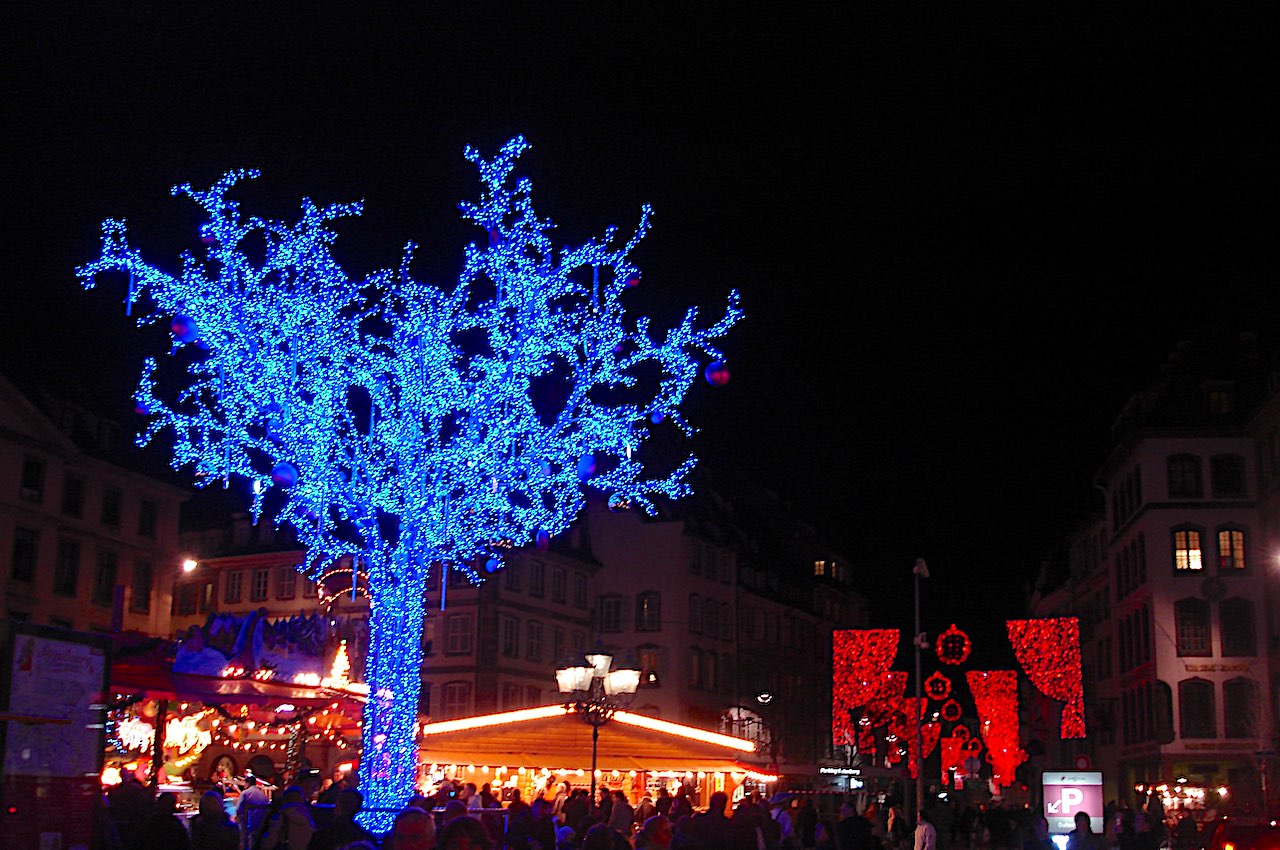 marché de noël de la place Gutenberg à Strasbourg