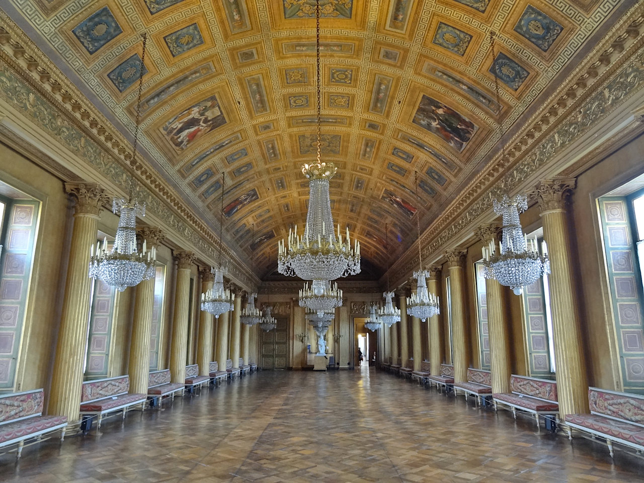 Compiègne château galerie de bal