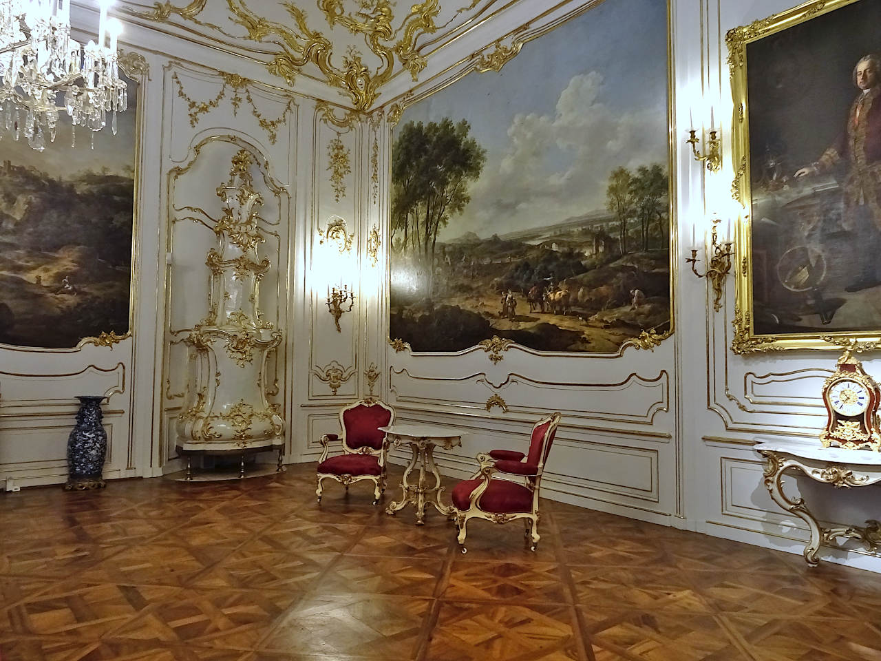 Grand salon de Rosa du château de Shönbrunn