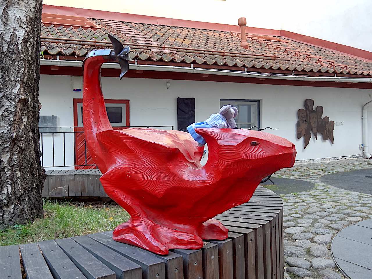 Tallinn sculpture