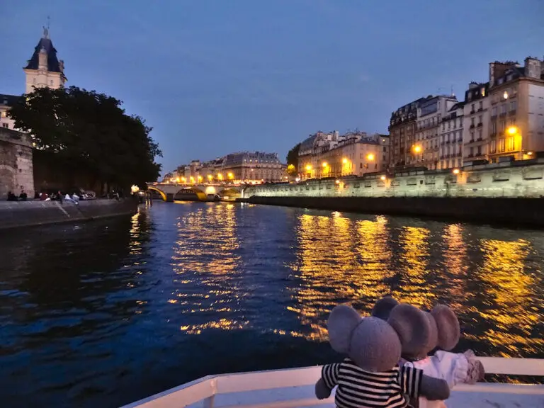 bateau mouche Paris