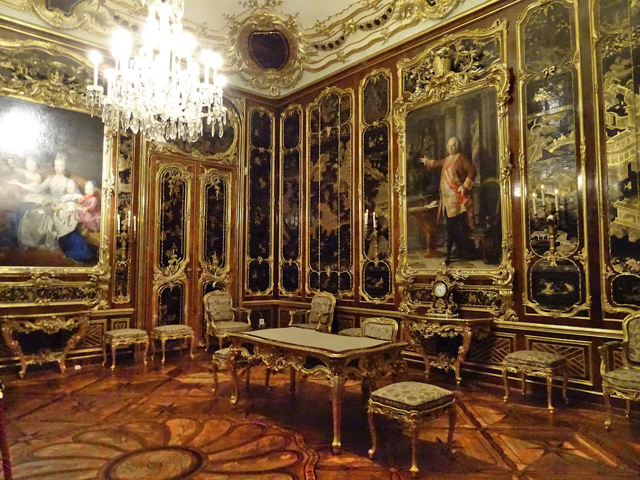cabinet vieux laque du château de Schönbrunn