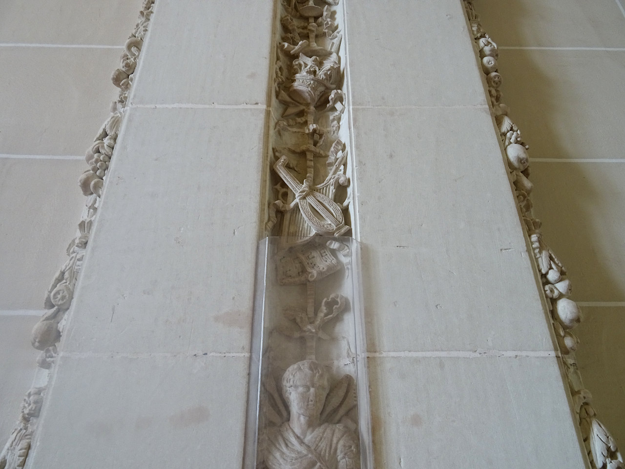 détails de l'escalier du château de Giverny