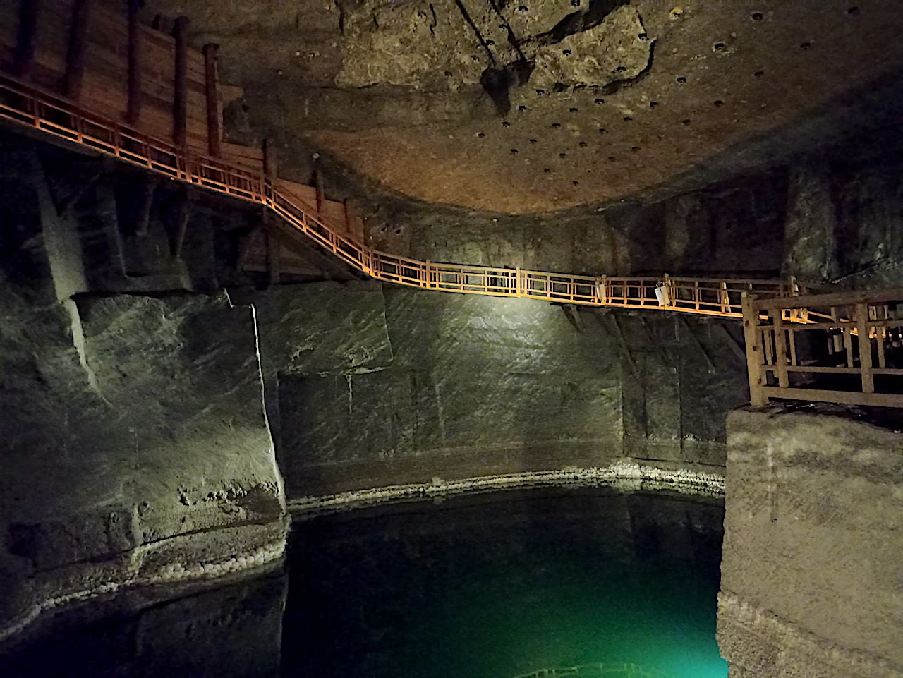 lac souterrain des mines de sel de Wieliczka