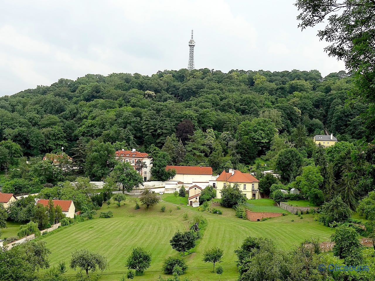 vue sur la colline de Petřin