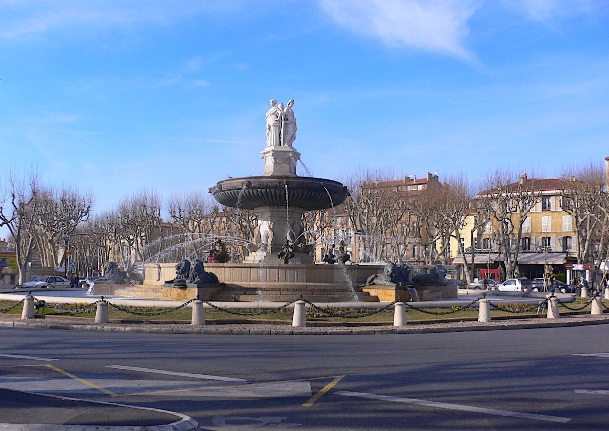 fontaine de la Rotonde à Aix-en-Provence