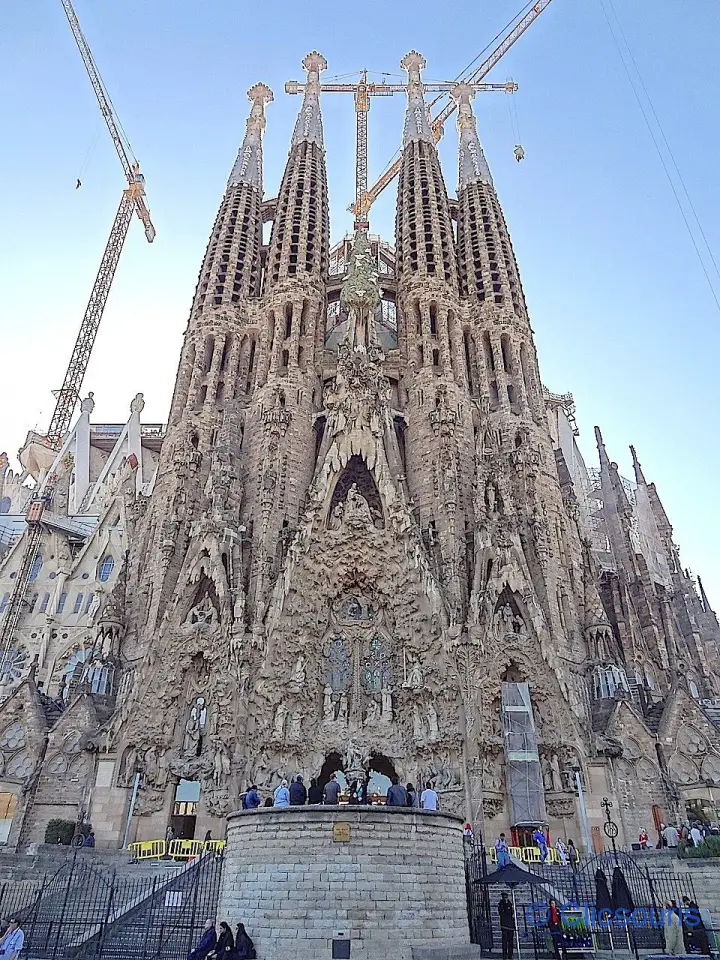 Façade de la Nativité de la Sagrada Familia à Barcelone