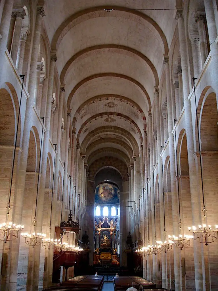 Basilique Saint-Sernin de Toulouse intérieur