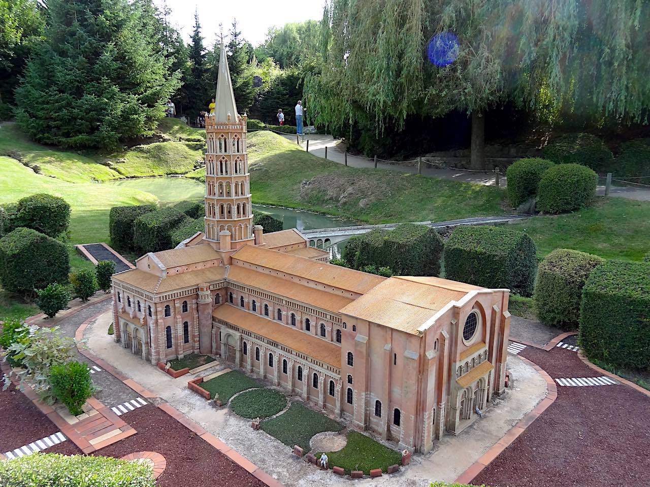 Basilique Saint-Sernin de Toulouse à France miniature