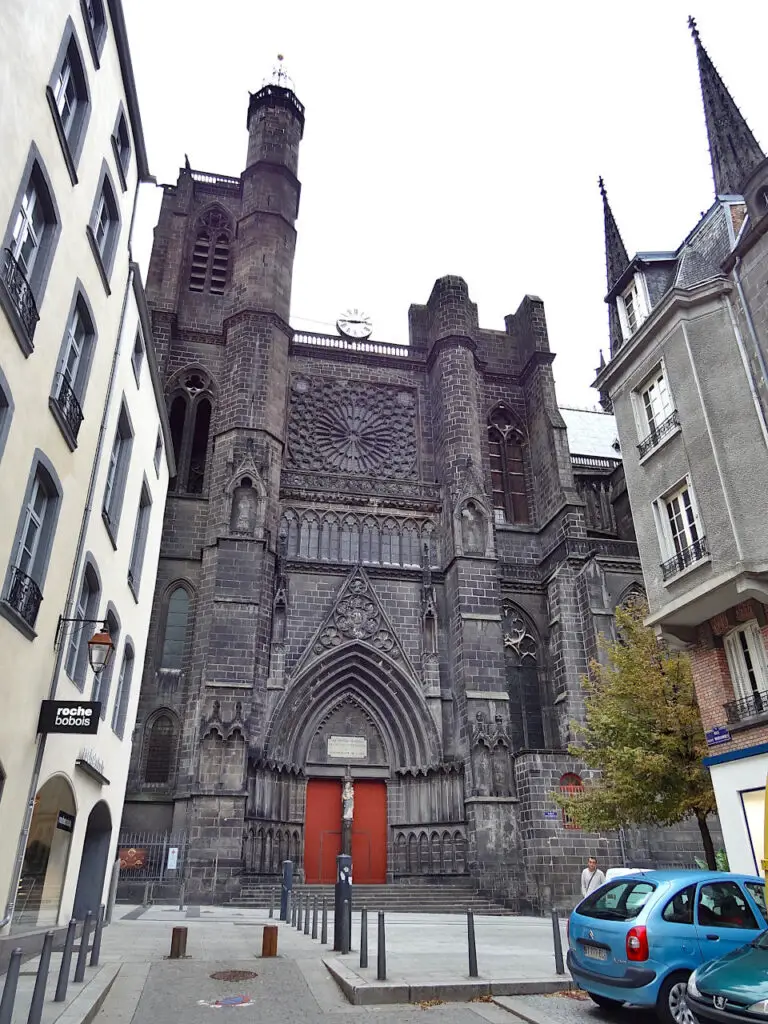 Cathédrale Notre-Dame de Clermont-Ferrand