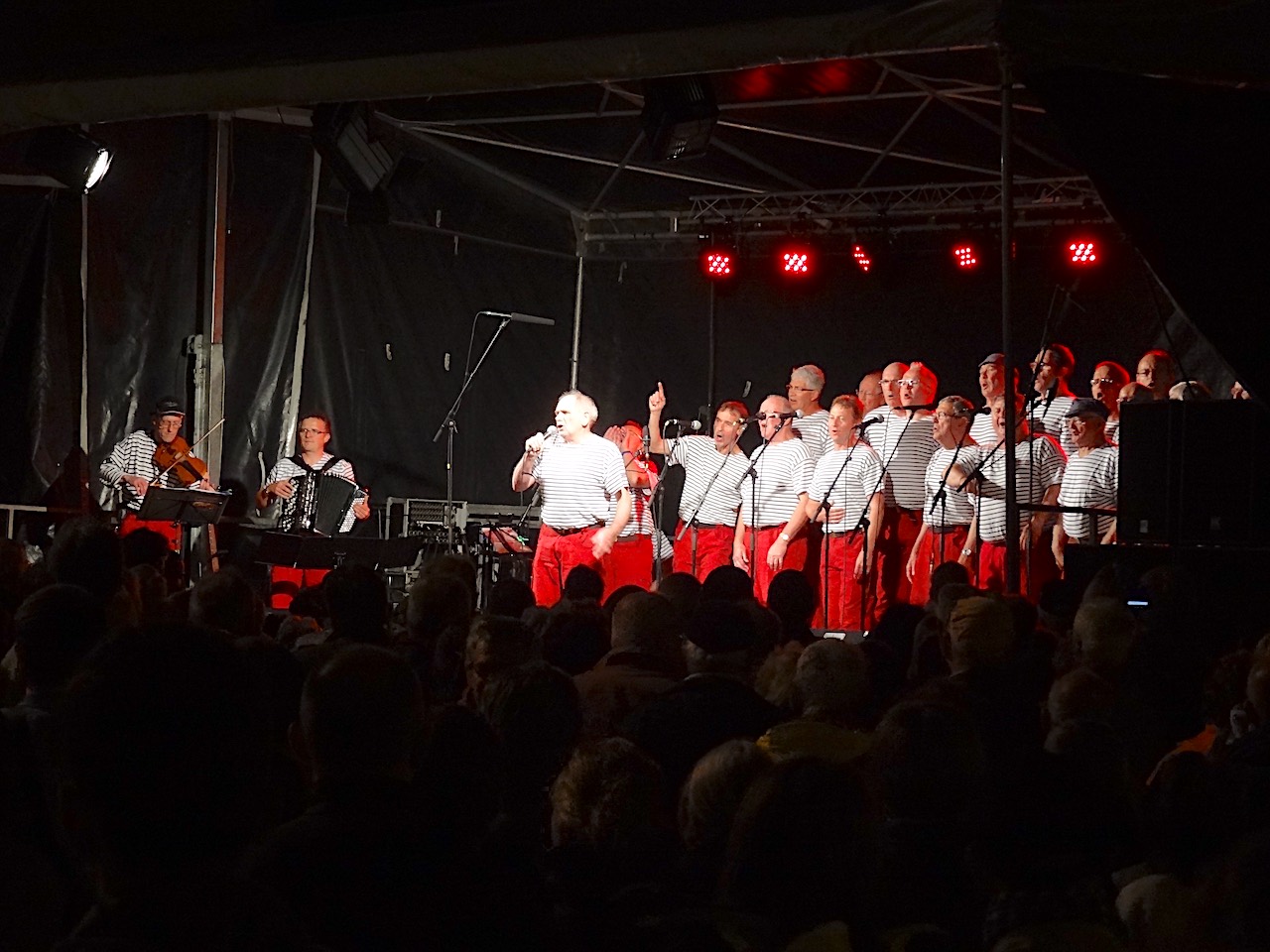 concert de musique bretonne à Camaret-sur-Mer