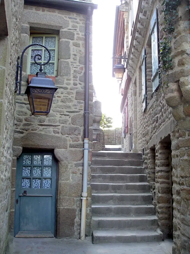 escalier mont saint michel