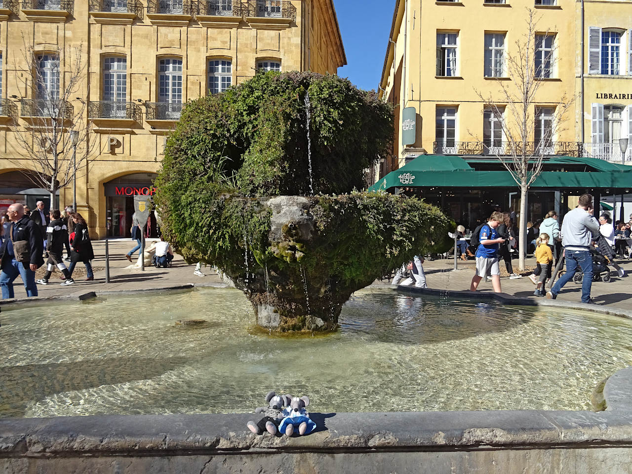 fontaine typique d'Aix-en-Provence