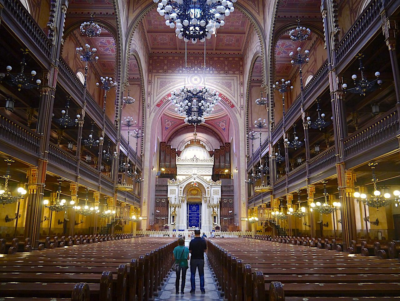 Grande synagogue de Budapest intérieur