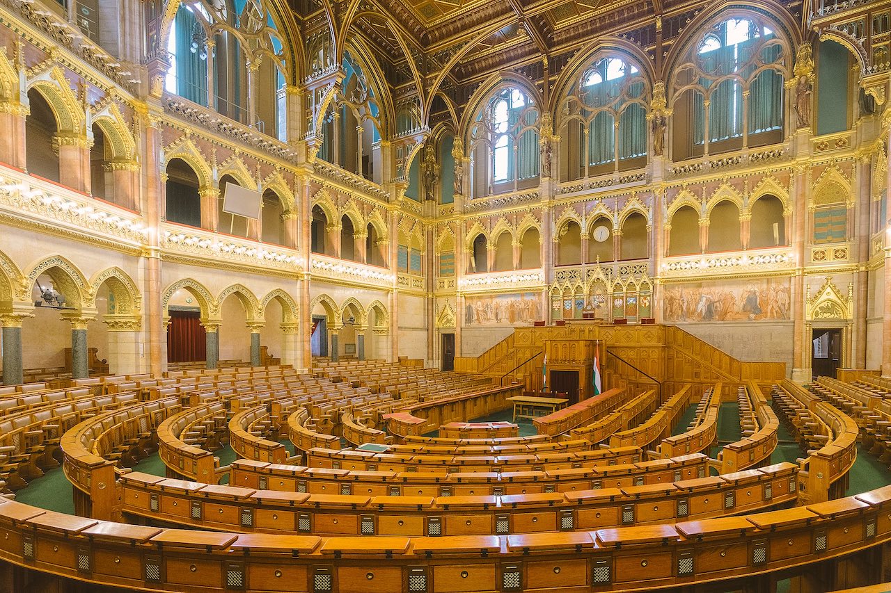 Salle de l'Assemblée nationale de Hongrie