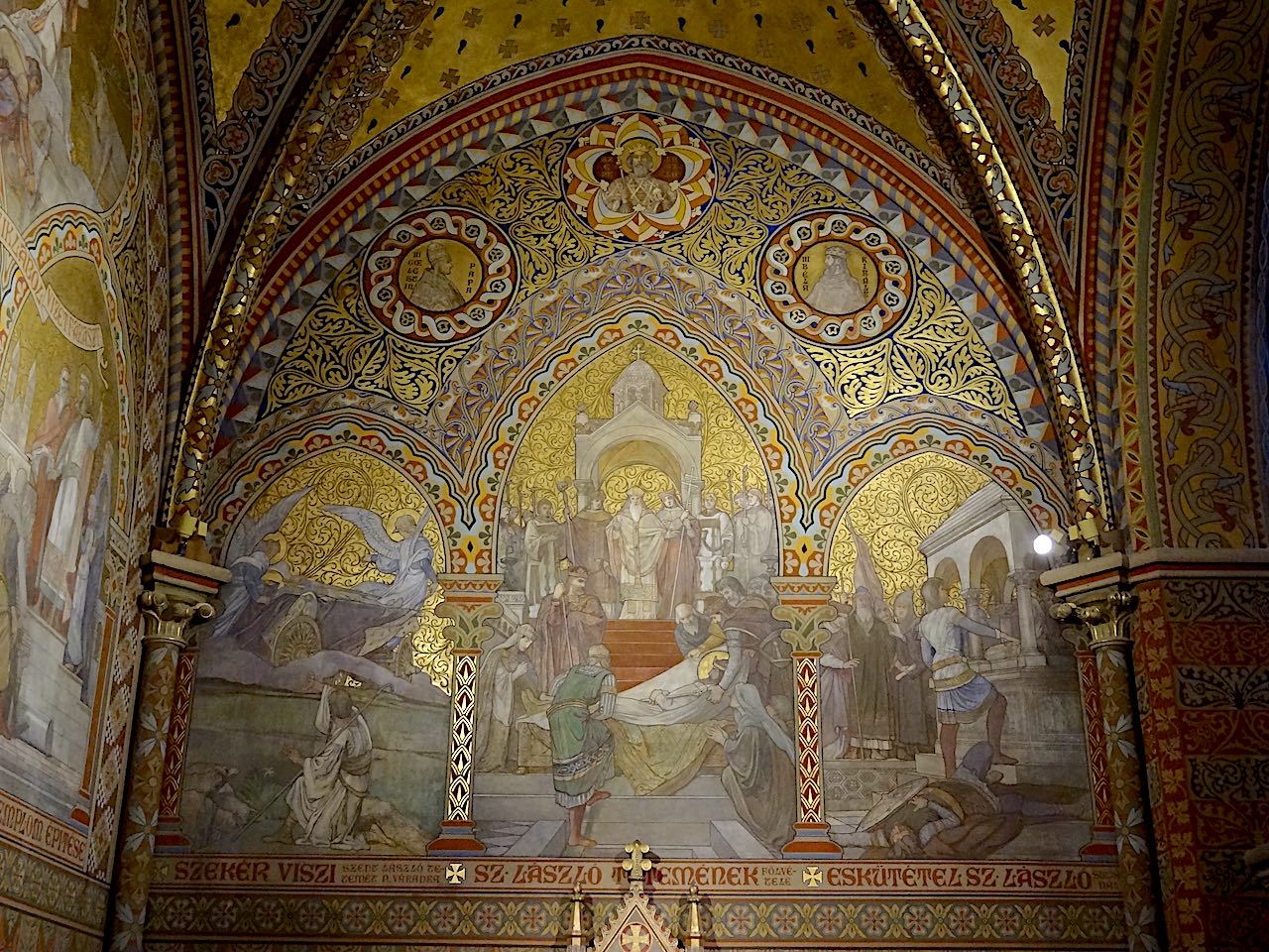 fresque de l'église Matthias de Budapest