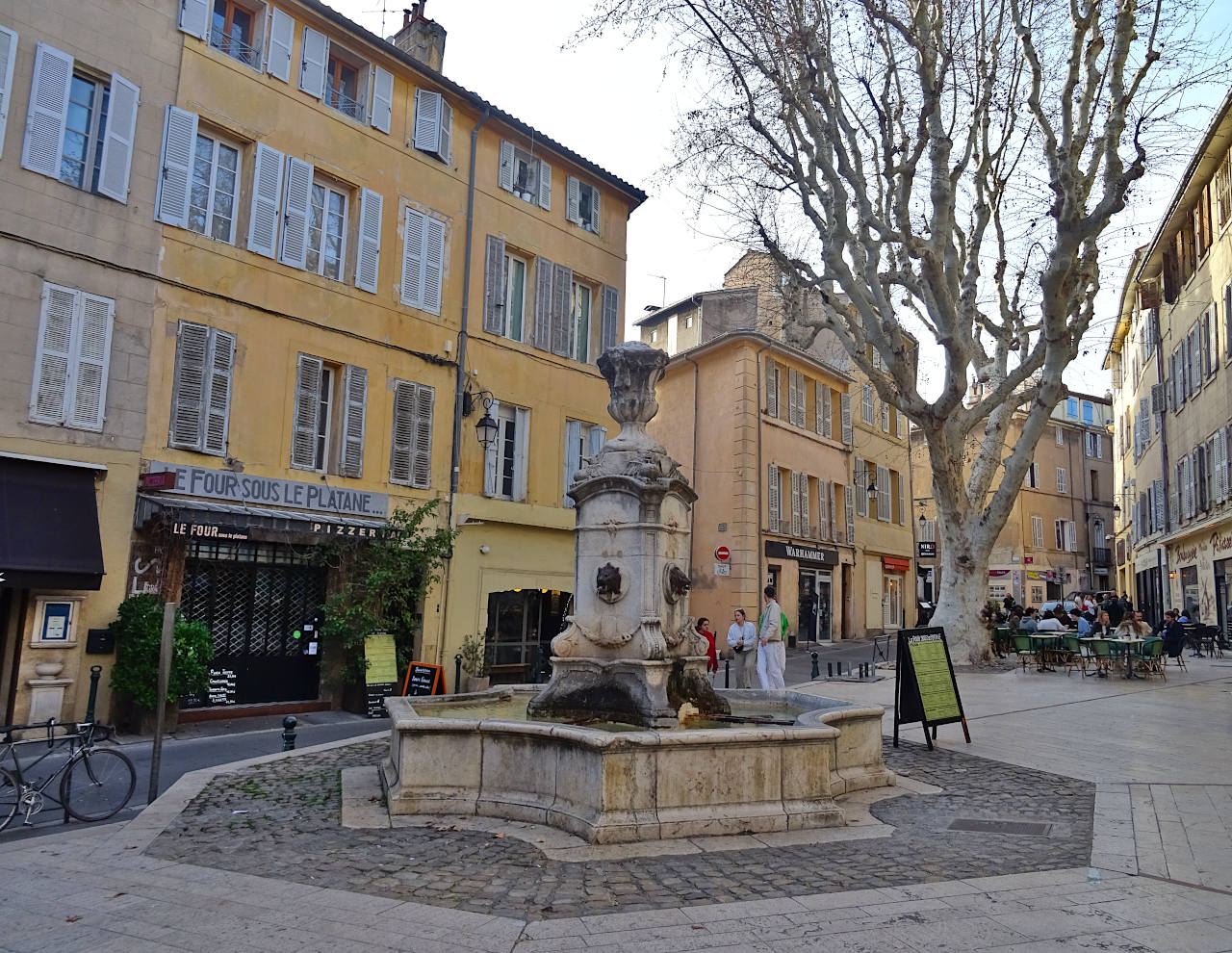 place à Aix