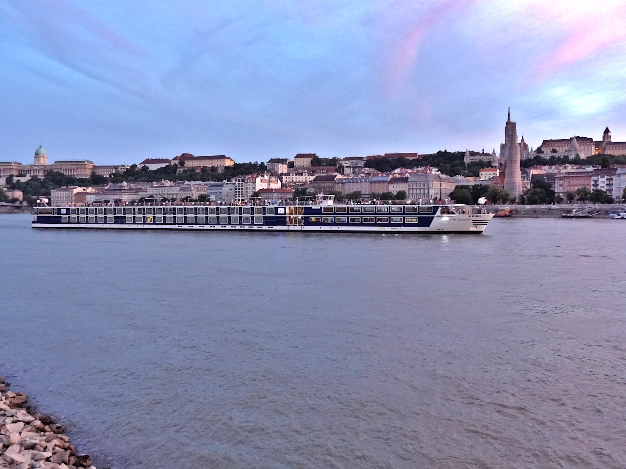 vue sur Buda au coucher de soleil