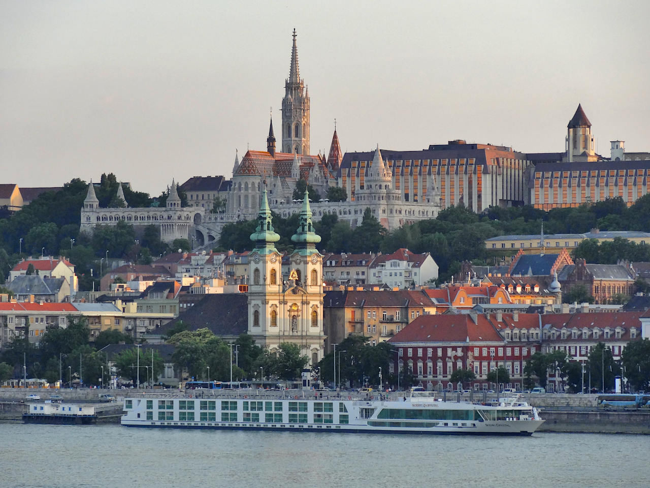 vue sur le bastion des pêcheurs et église Mathias de Buda