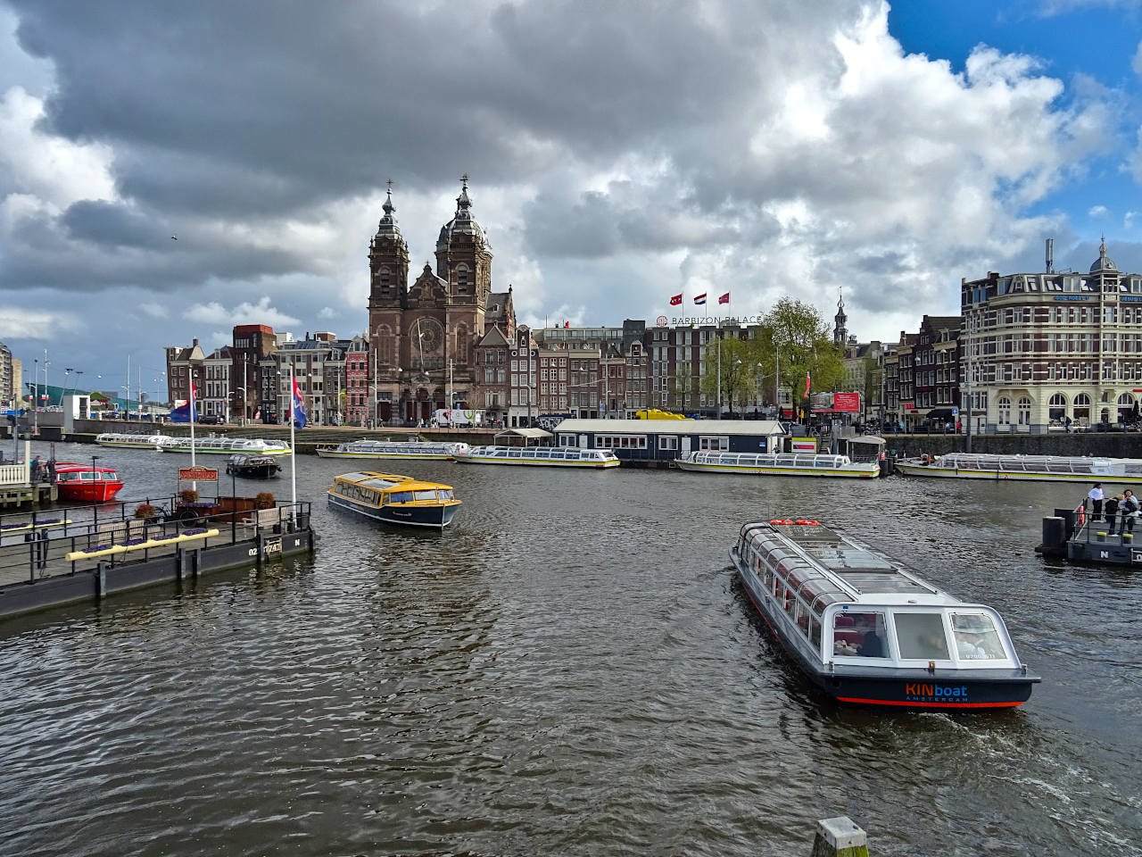 vue sur Amsterdam depuis la gare centrale