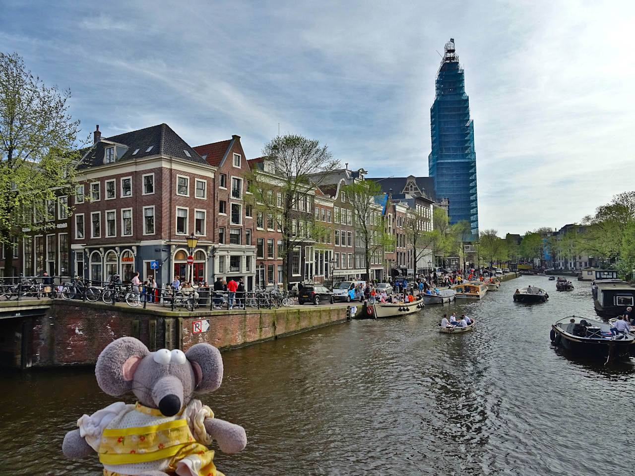 Vue sur la Westerkerk et le Prinsengracht d'Amsterdam