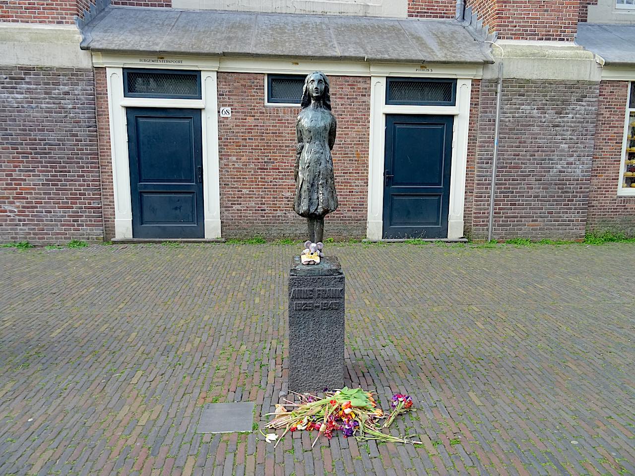 statue d'Anne Frank