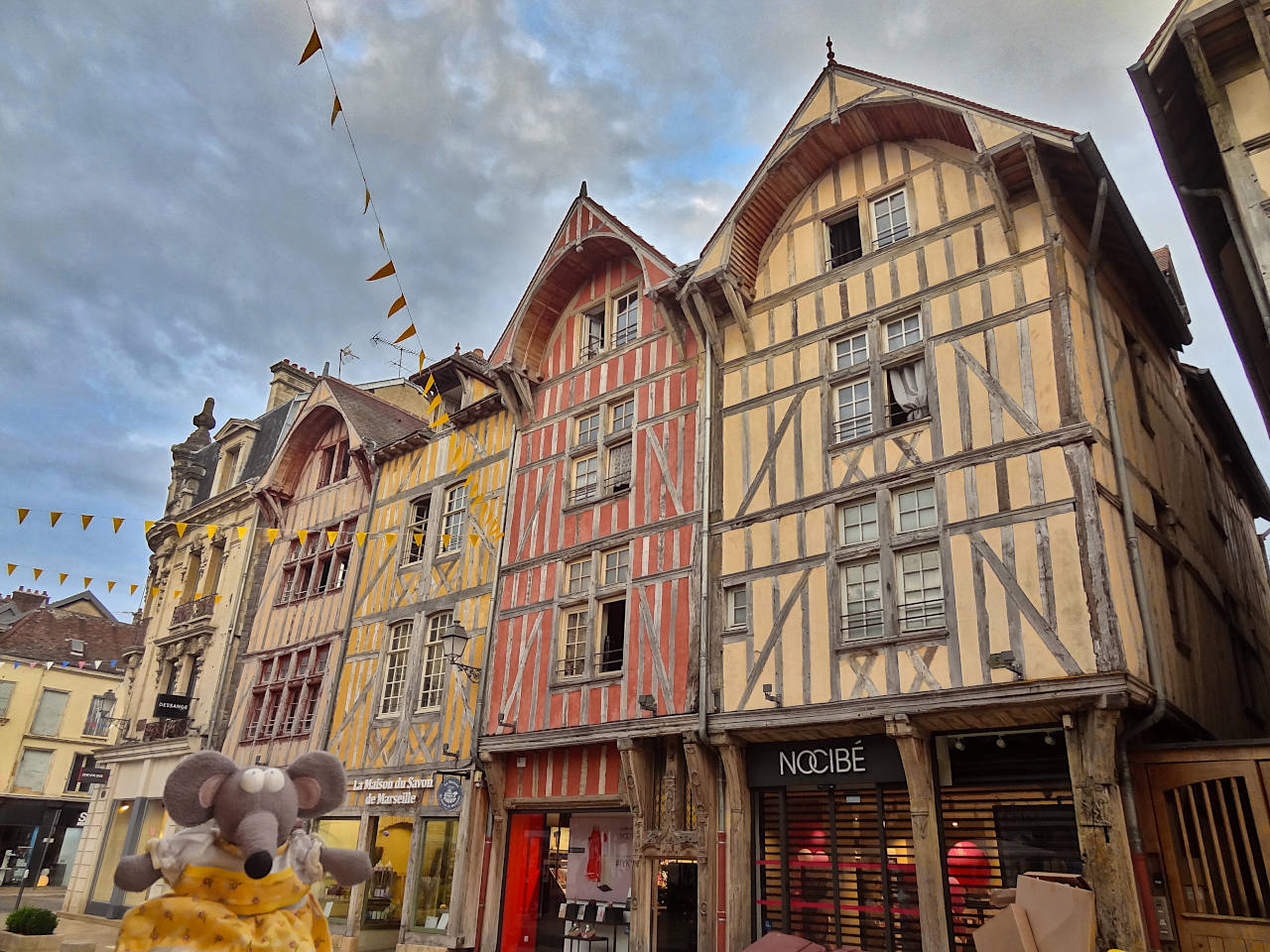 Troyes