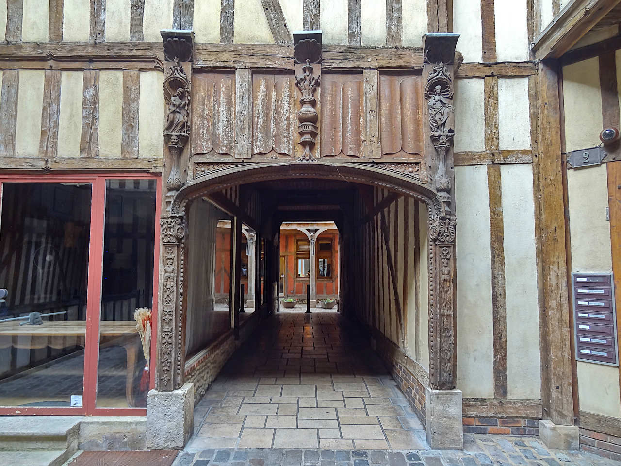 cour du Mortier d'Or Troyes