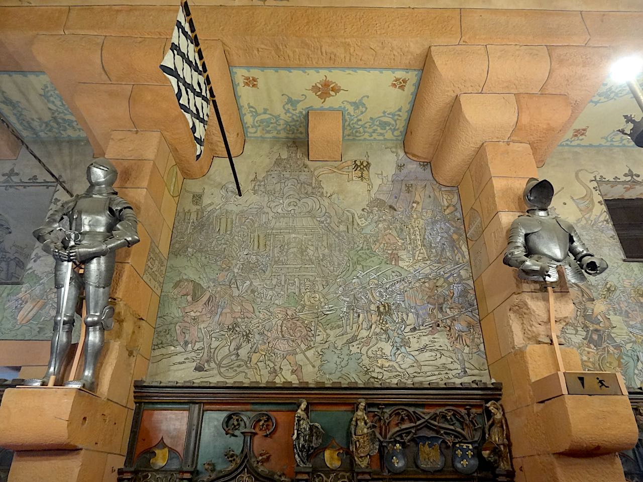 fresques de la salle du Kaiser du Haut-Koenigsbourg