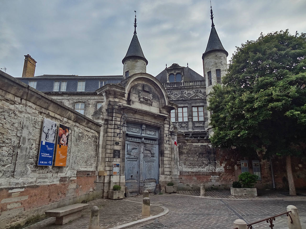 hôtel de Vauluisant à Troyes