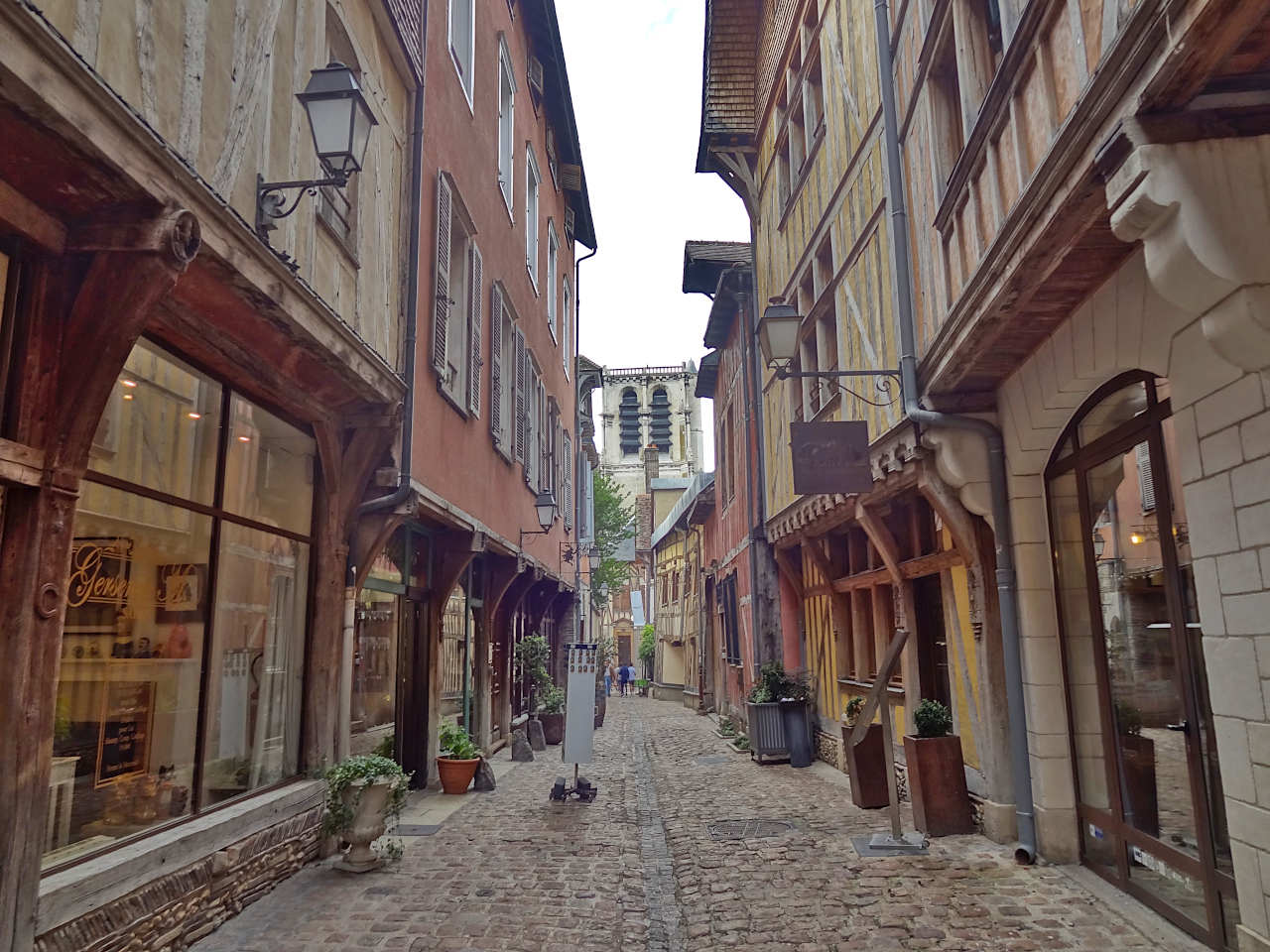 ruelle des chats à Troyes