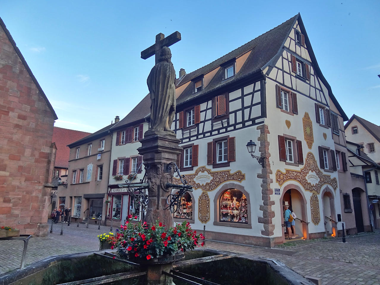 Kaysersberg fontaine de l'empereur Constantin