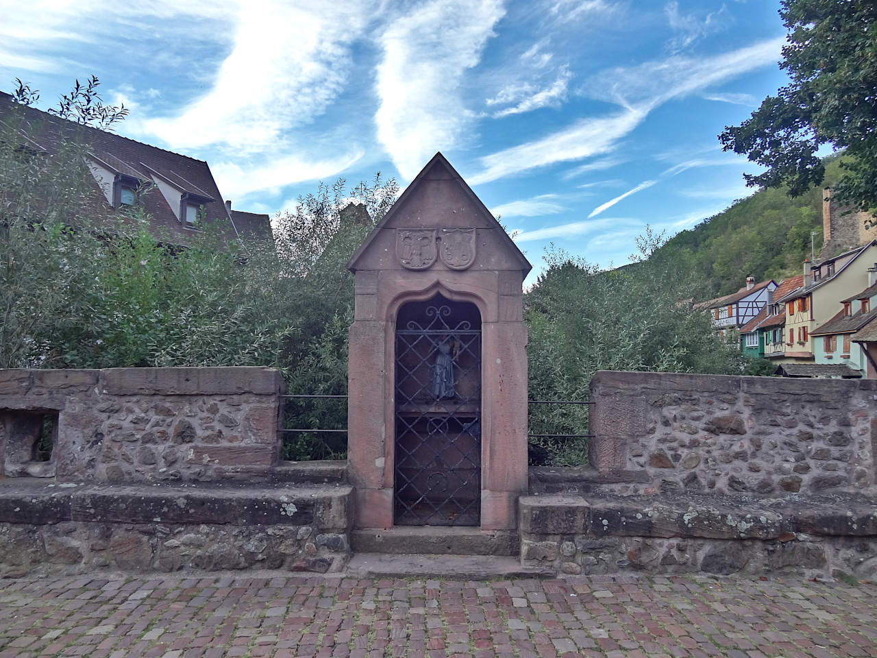 Pont fortifié de Kaysersberg édicule