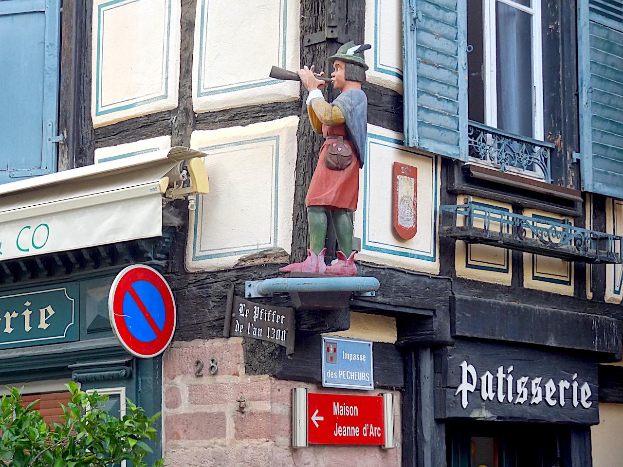 statue de Ménétrier à Ribeauvillé