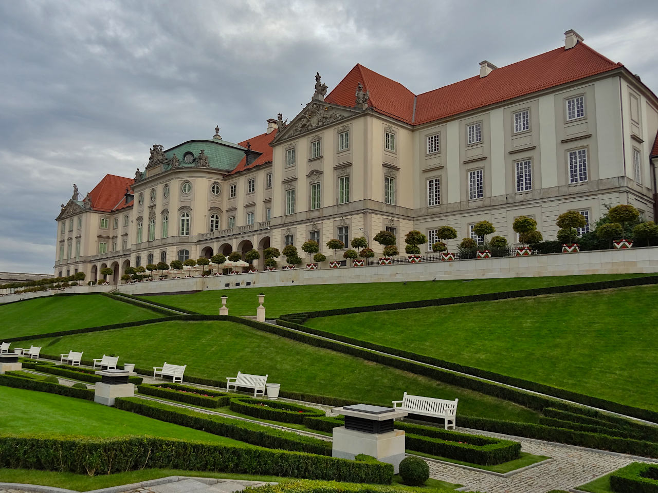 château royal de Varsovie côté jardin