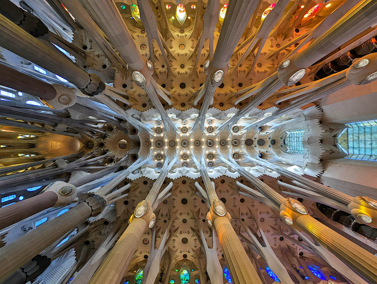 intérieur de la Sagrada Familia