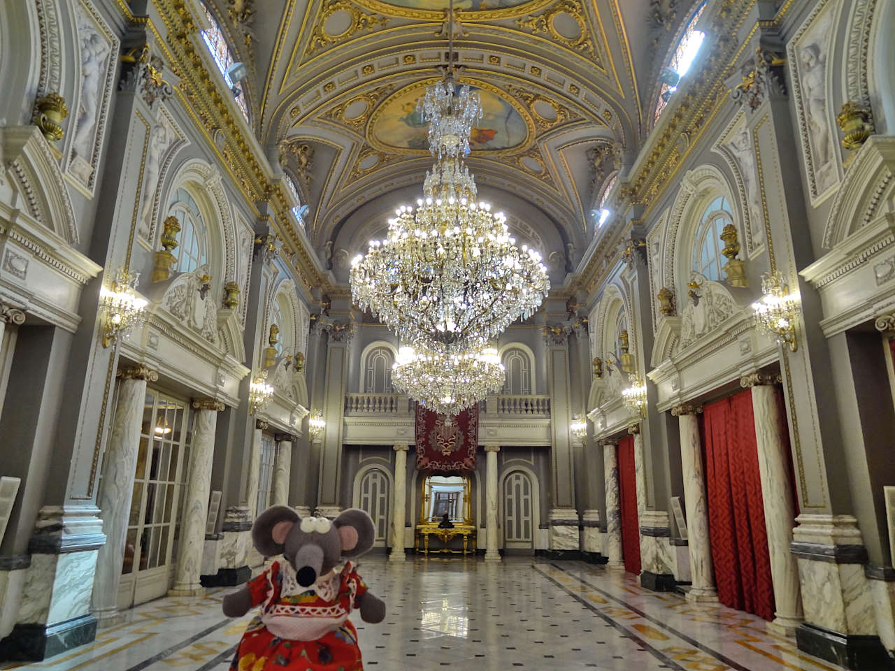 intérieur de l'hôtel de ville de Valence