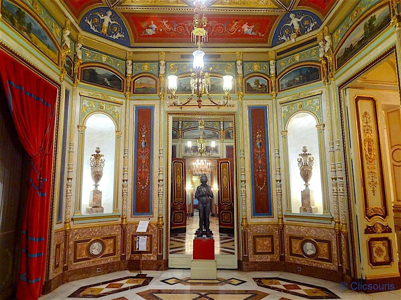 palais de Dos Aguas Valence