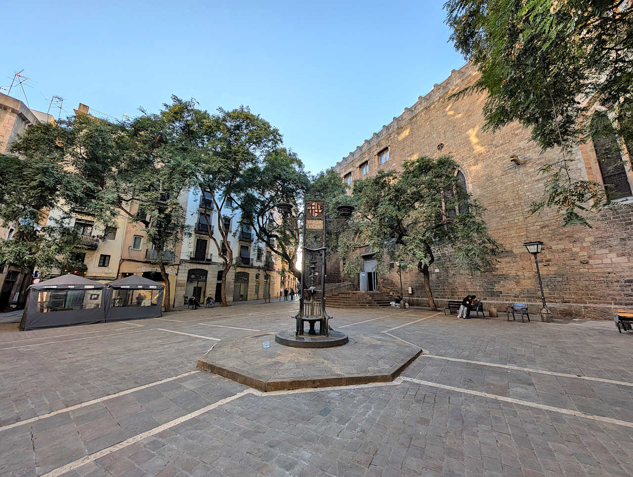une place dans le quartier de la Ribera à Barcelone
