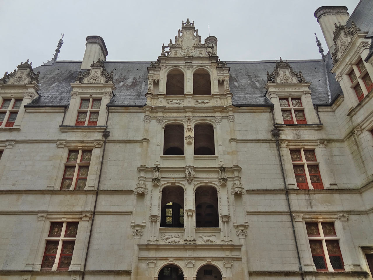 cour du château d'Azay-le-rideau