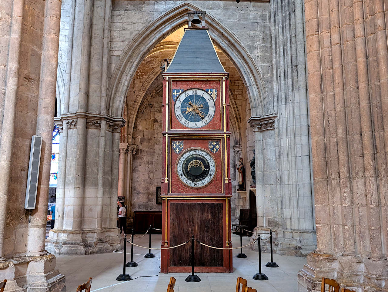 cathédrale de Bourges horloge astronomique