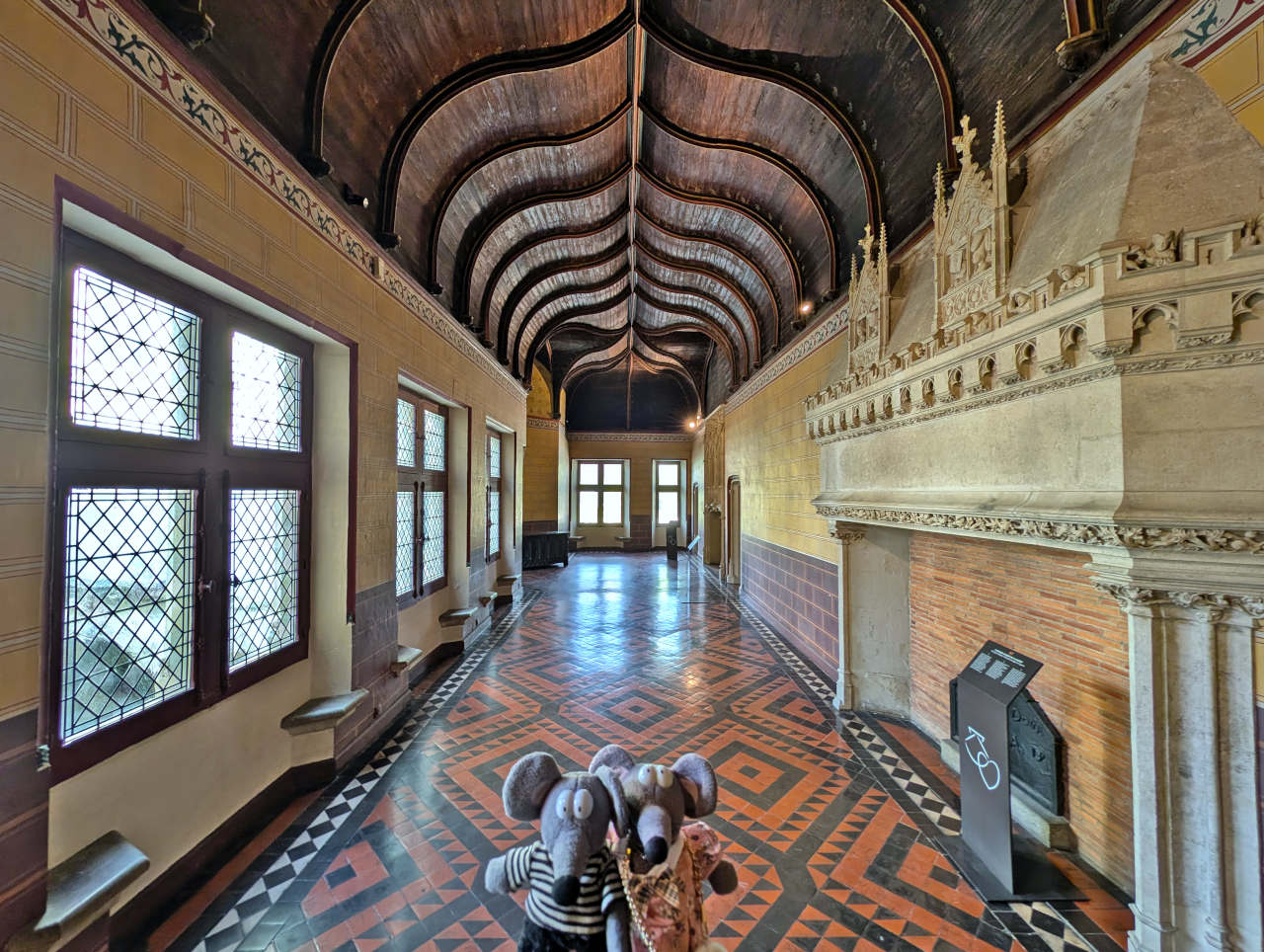 palais Jacques-Coeur grande galerie